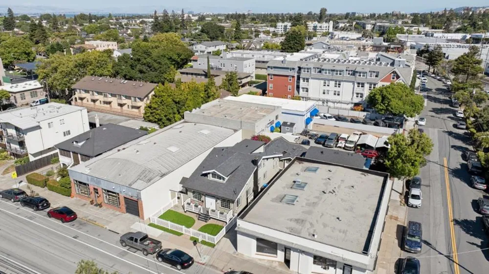 917 Howard Avenue Burlingame, CA 94010