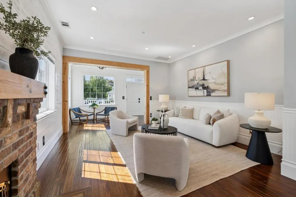 917 Howard Avenue Burlingame, CA 94010