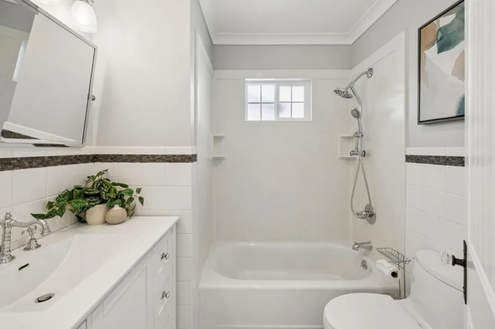 917 Howard Avenue Burlingame, CA 94010