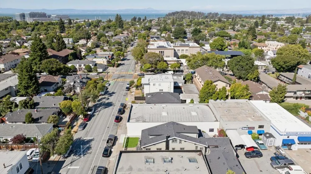 917 Howard Avenue Burlingame, CA 94010