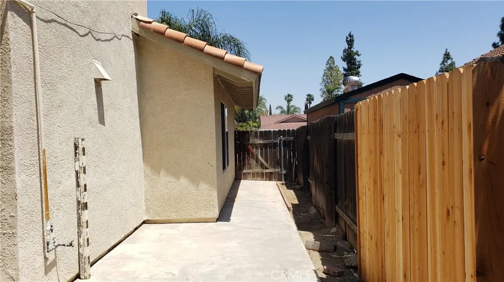 8739 Belladona Riverside, CA 92508
