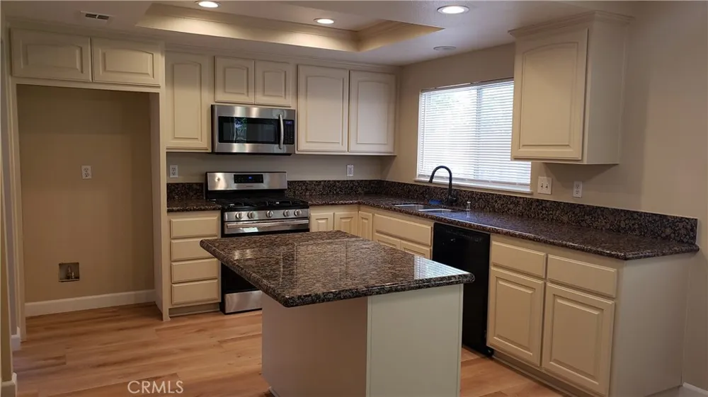 8739 Belladona Riverside, CA 92508