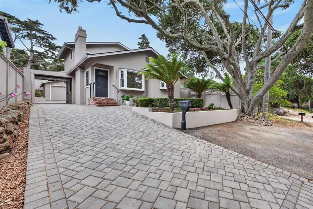 1107 David Avenue Pacific Grove, CA 93950