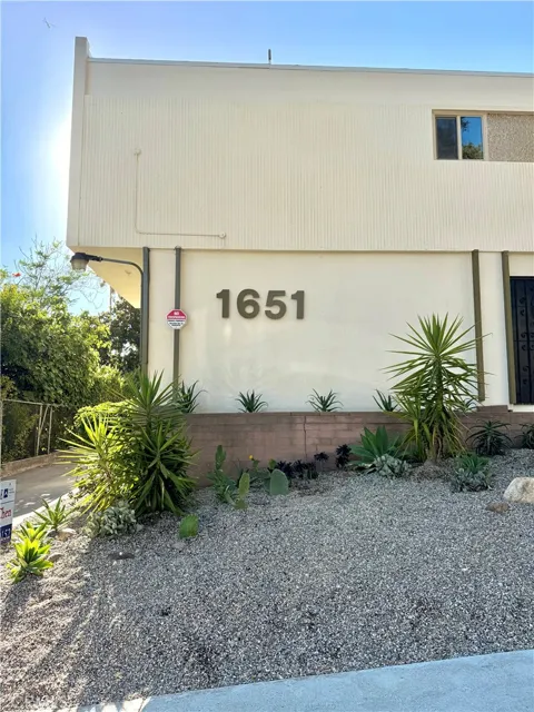 1651 golden gate #6