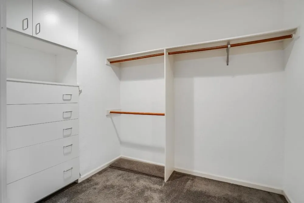 24421 Summerhill Avenue Los Altos, CA 94024