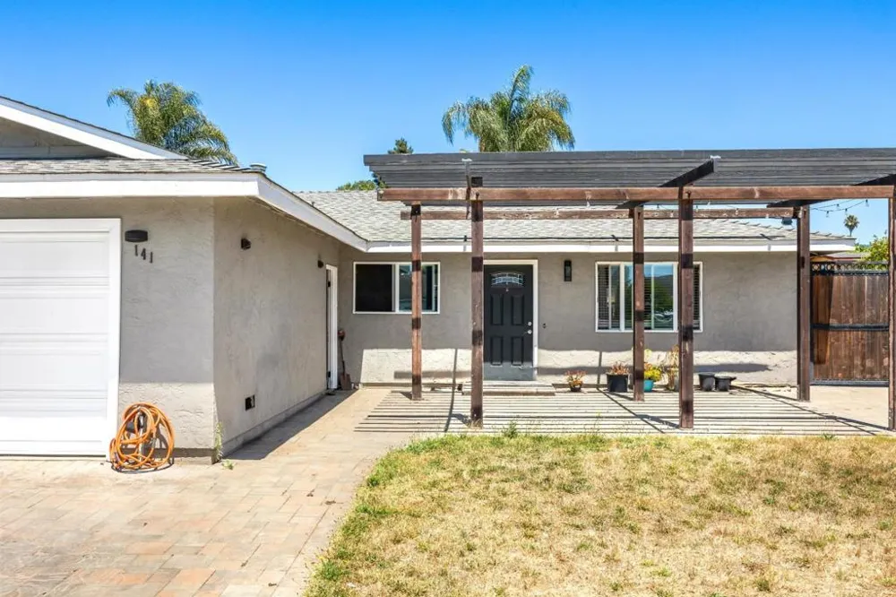 141 Trinity Avenue Watsonville, CA 95076