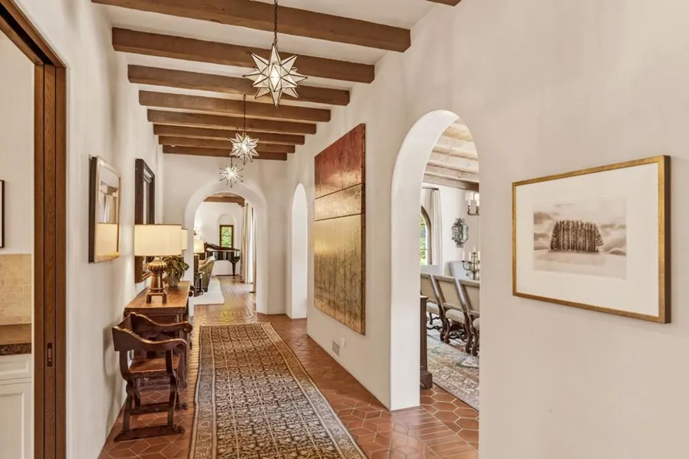 180 Farm Road Woodside, CA 94062