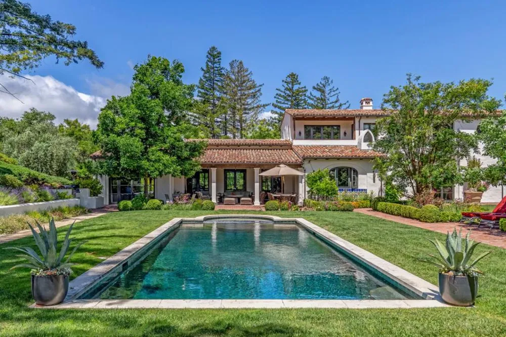 180 Farm Road Woodside, CA 94062