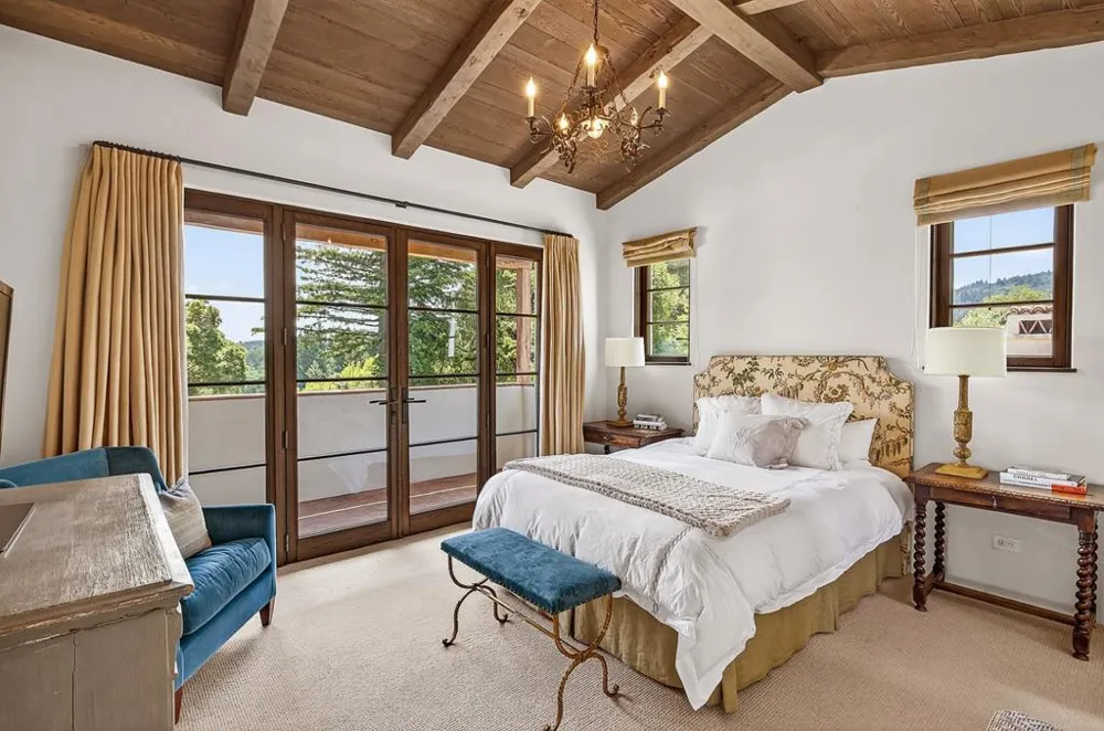 180 Farm Road Woodside, CA 94062