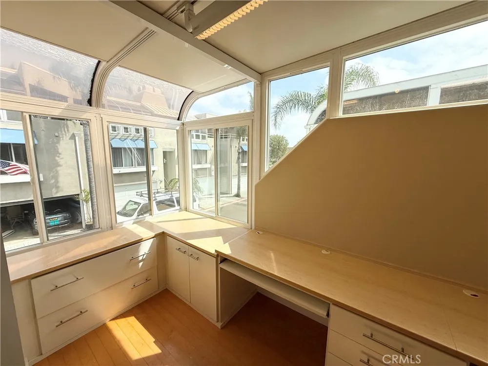 3382 Tempe Drive Huntington Beach, CA 92649
