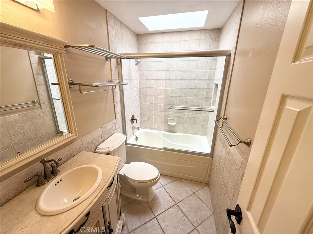 3382 Tempe Drive Huntington Beach, CA 92649