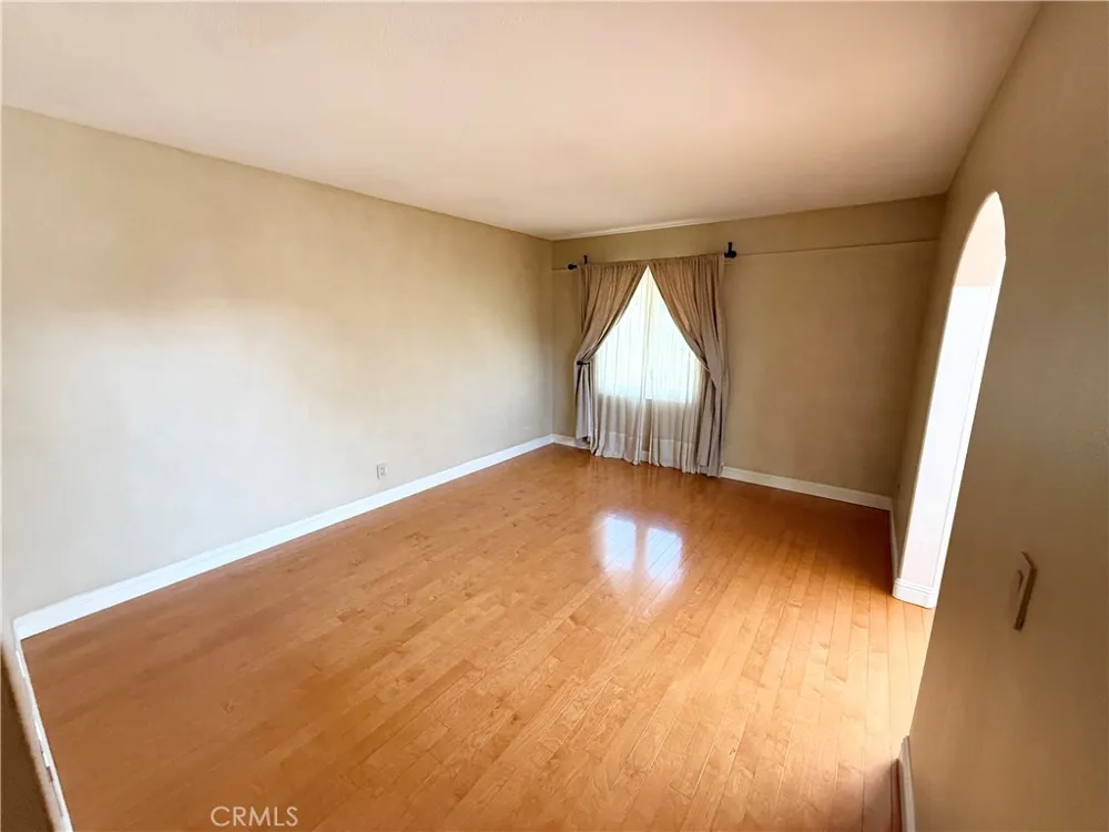 3382 Tempe Drive Huntington Beach, CA 92649