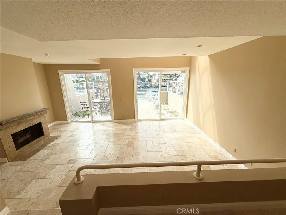 3382 Tempe Drive Huntington Beach, CA 92649