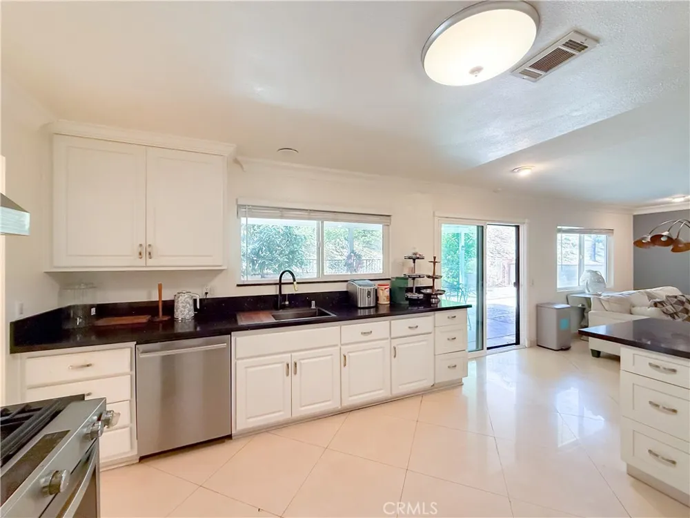 24168 Avenida Rancheros Diamond Bar, CA 91765