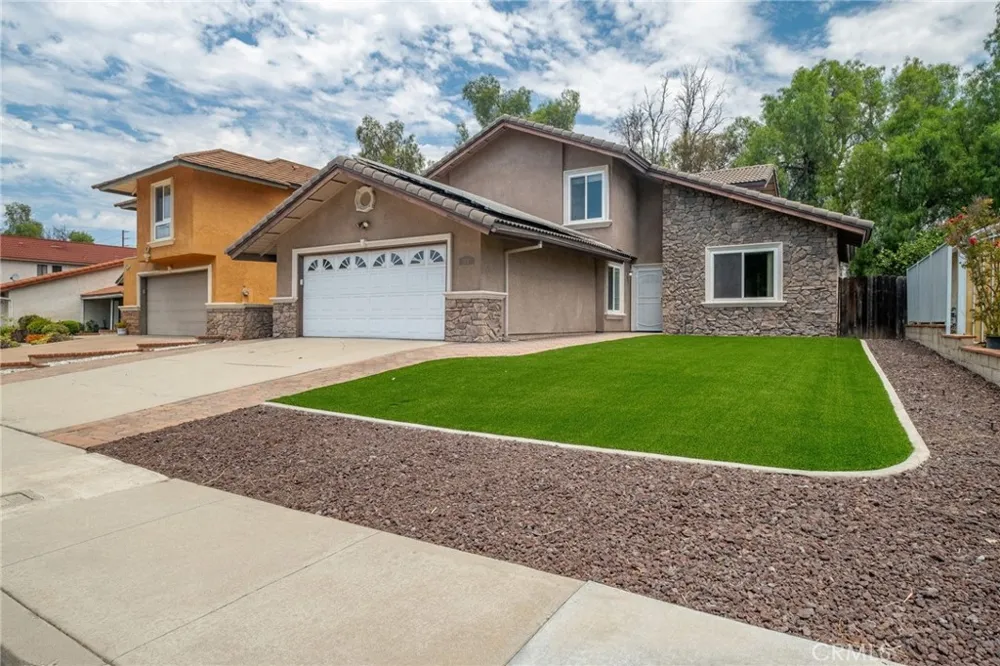 32 Rising Hill Road Pomona, CA 91766