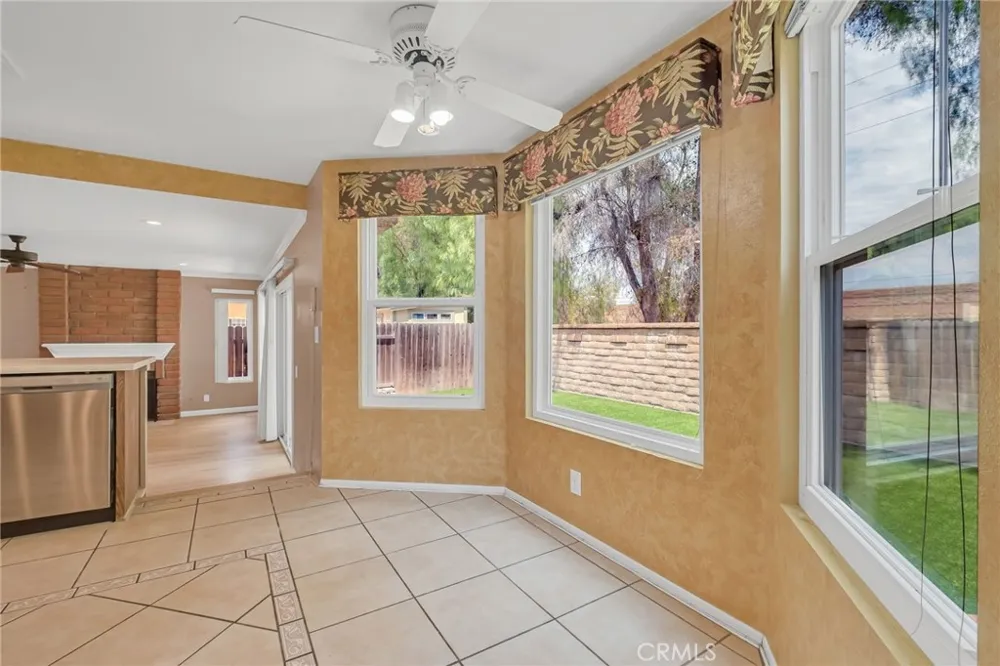 32 Rising Hill Road Pomona, CA 91766