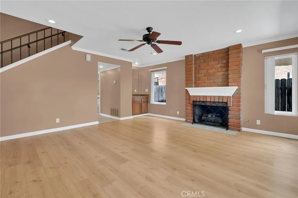 32 Rising Hill Road Pomona, CA 91766