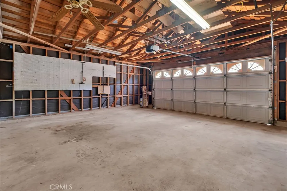 32 Rising Hill Road Pomona, CA 91766