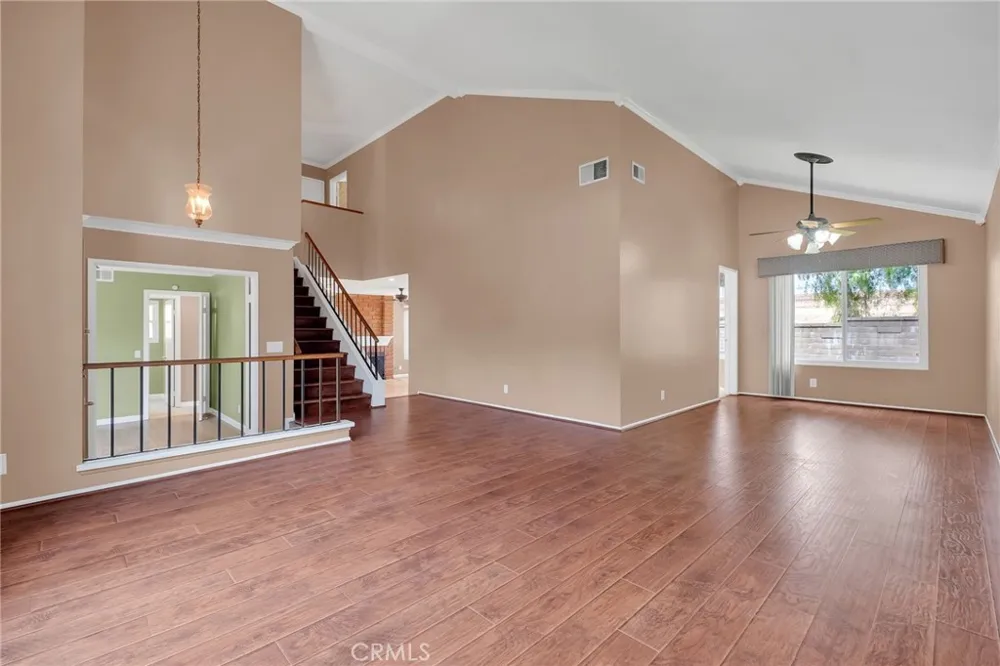 32 Rising Hill Road Pomona, CA 91766