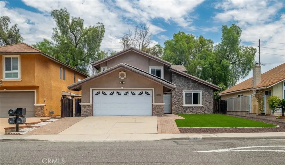 32 Rising Hill Road Pomona, CA 91766