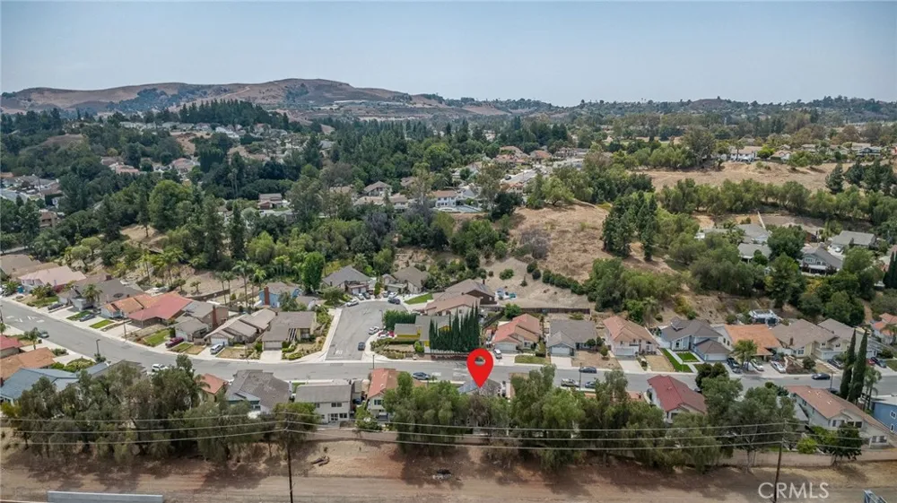 32 Rising Hill Road Pomona, CA 91766
