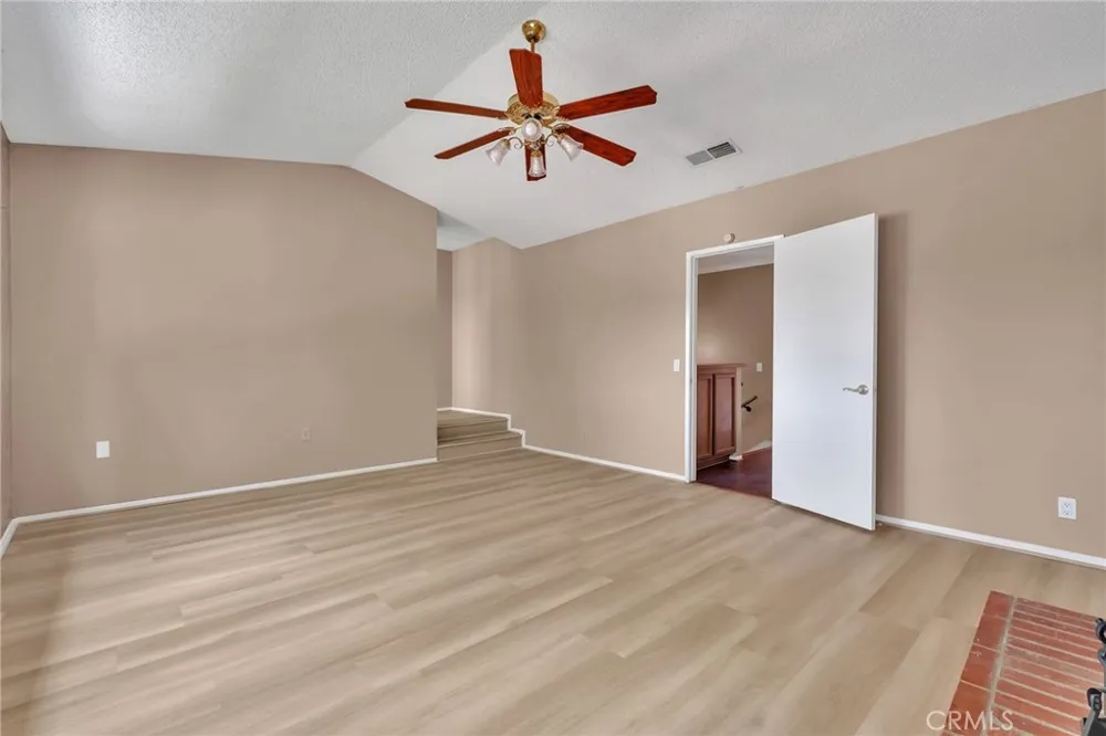 32 Rising Hill Road Pomona, CA 91766