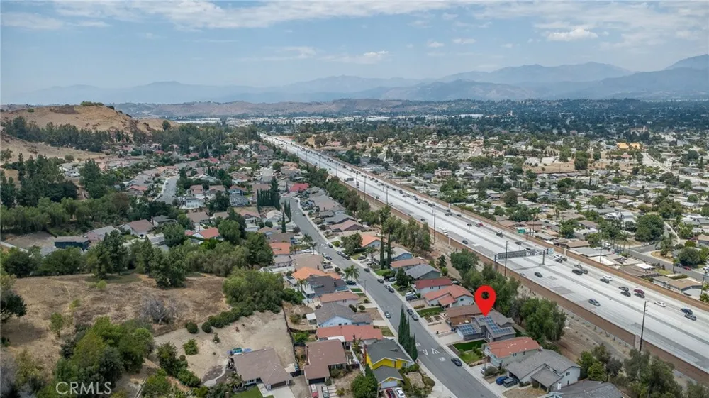32 Rising Hill Road Pomona, CA 91766