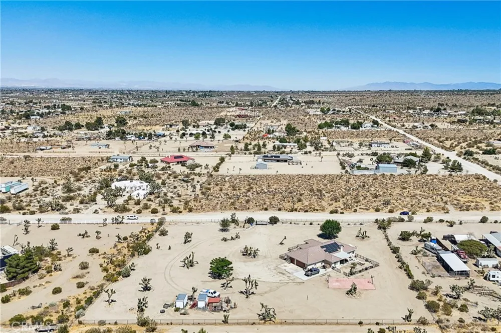 11374 Arena Road Pinon Hills, CA 92372