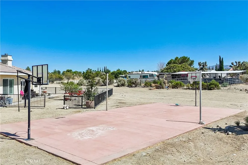 11374 Arena Road Pinon Hills, CA 92372