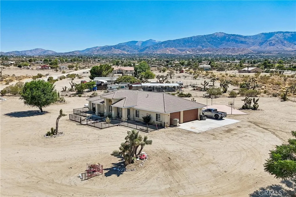 11374 Arena Road Pinon Hills, CA 92372