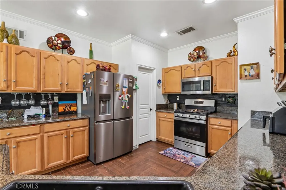 11374 Arena Road Pinon Hills, CA 92372