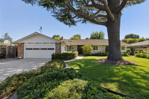 5618 W Walbrook Drive