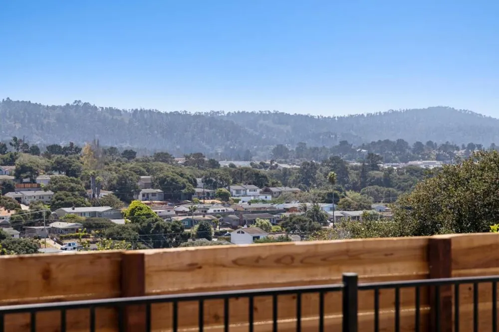 1000 Portola Drive Del Rey Oaks, CA 93940