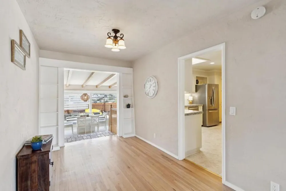 1000 Portola Drive Del Rey Oaks, CA 93940