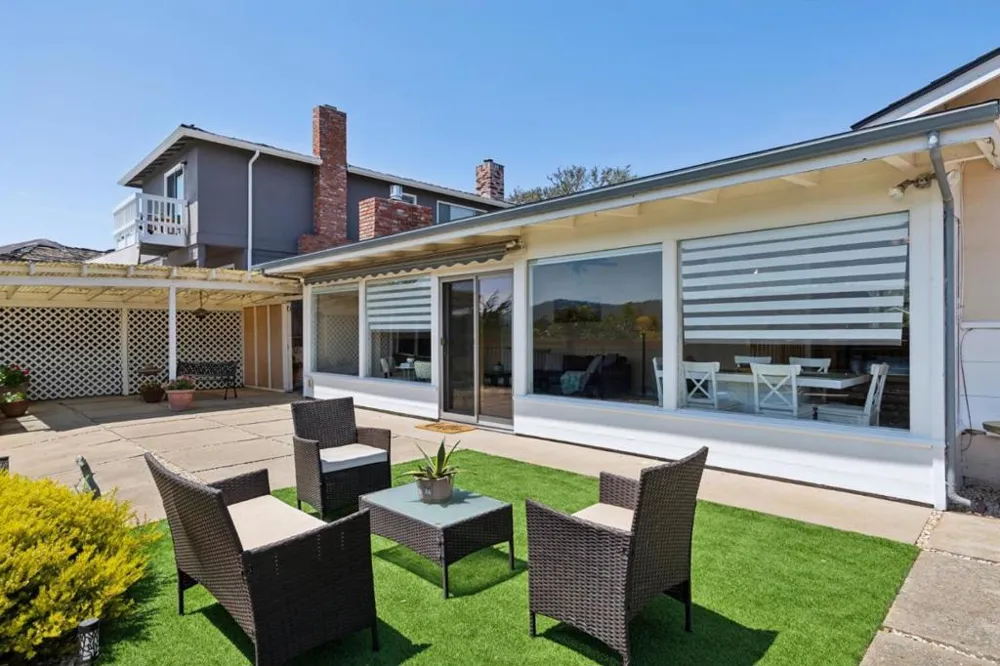 1000 Portola Drive Del Rey Oaks, CA 93940