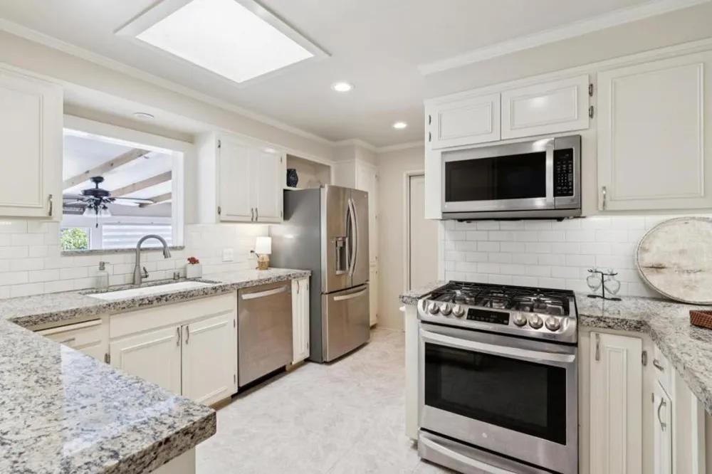 1000 Portola Drive Del Rey Oaks, CA 93940