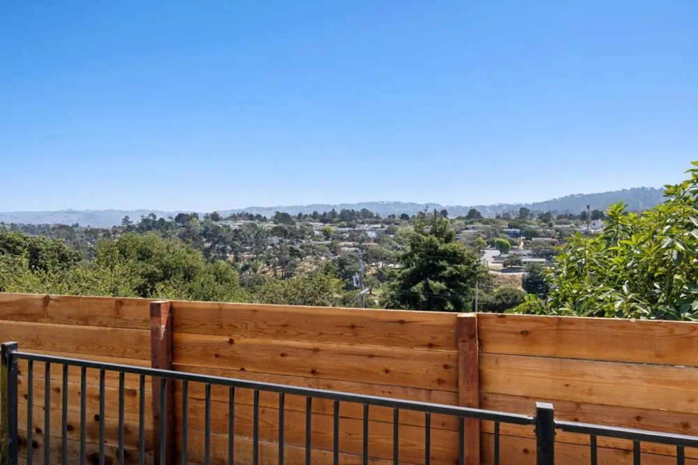 1000 Portola Drive Del Rey Oaks, CA 93940