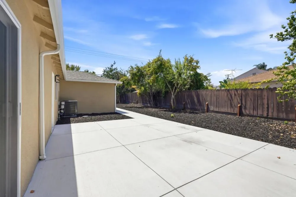 1150 Kiely Boulevard Santa Clara, CA 95051