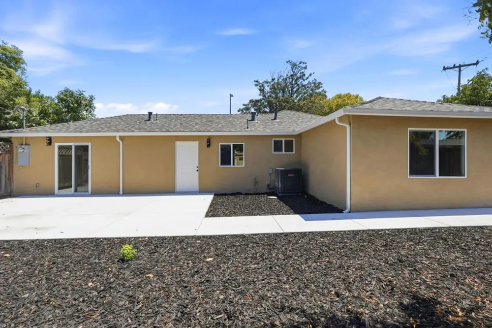 1150 Kiely Boulevard Santa Clara, CA 95051