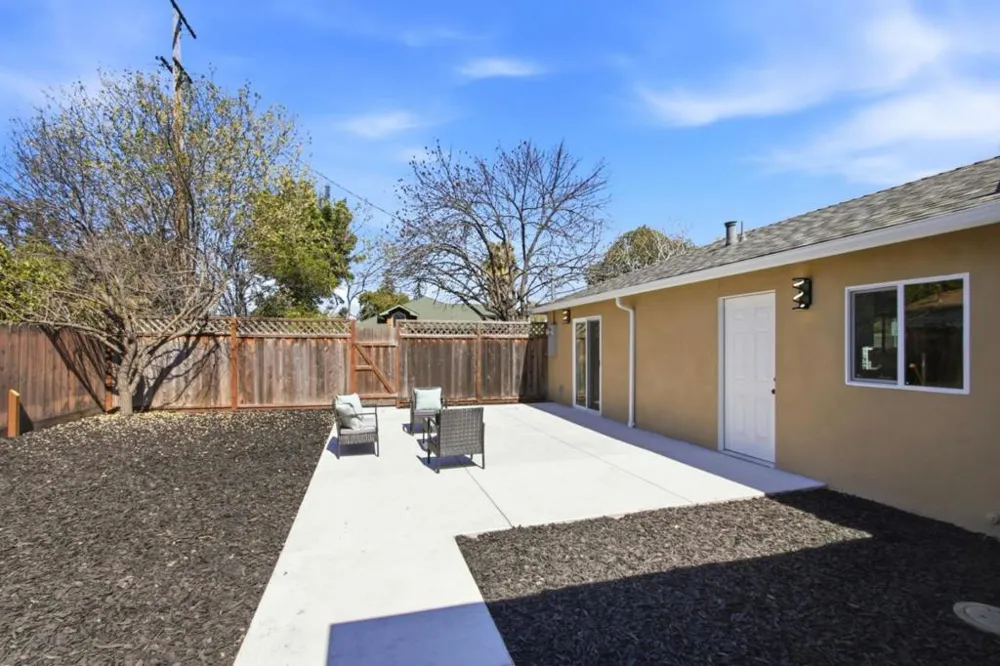 1150 Kiely Boulevard Santa Clara, CA 95051