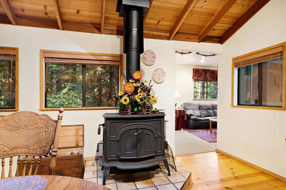 1079 Scenic Drive Felton, CA 95018
