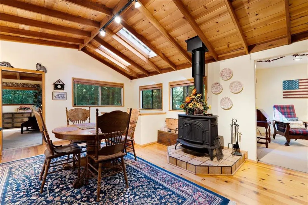 1079 Scenic Drive Felton, CA 95018