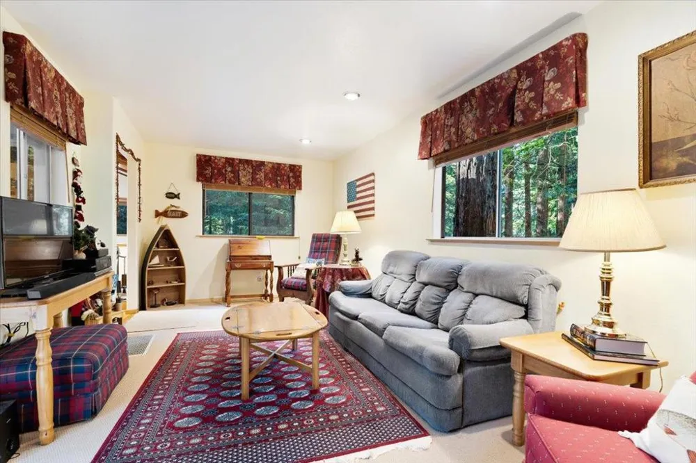 1079 Scenic Drive Felton, CA 95018
