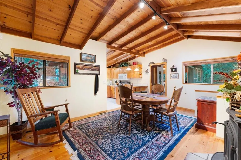 1079 Scenic Drive Felton, CA 95018