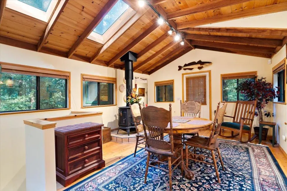 1079 Scenic Drive Felton, CA 95018