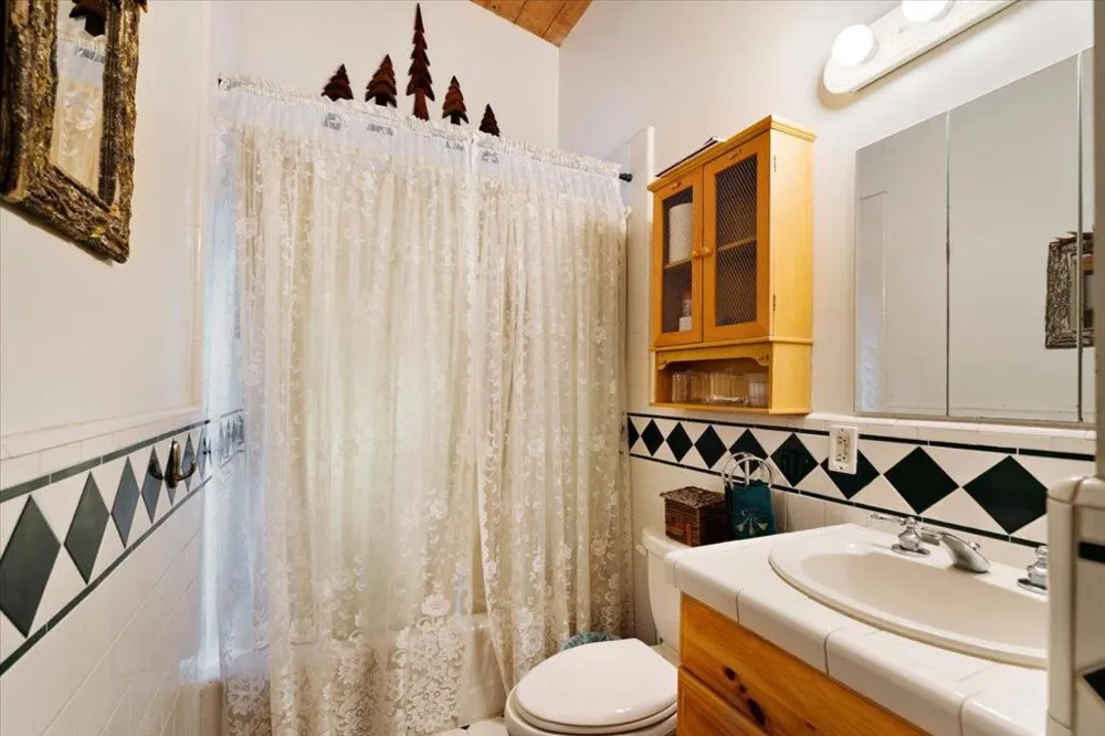 1079 Scenic Drive Felton, CA 95018