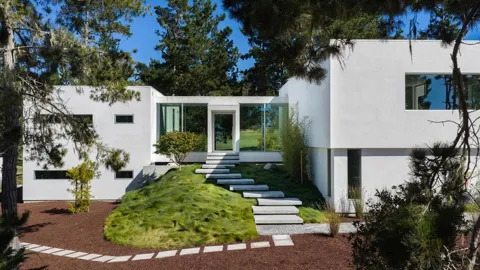 3159 Stevenson