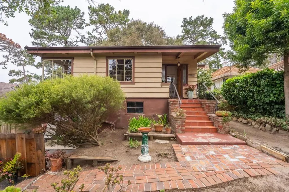 3rd Avenue 2 NE Mission Street Carmel, CA 93921