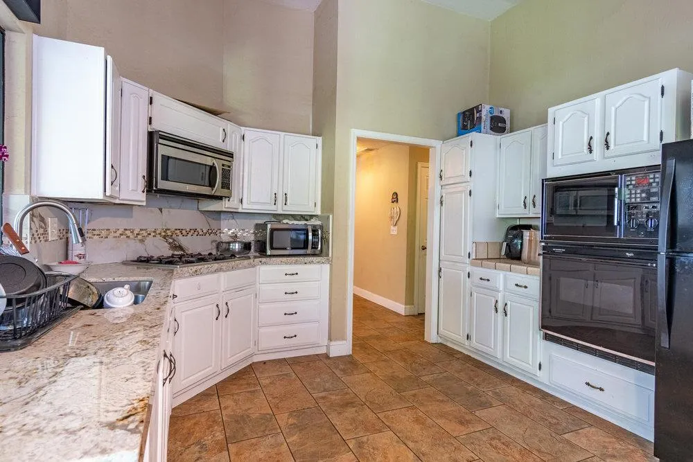 740 Verdun Avenue Hollister, CA 95023