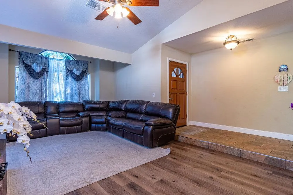 740 Verdun Avenue Hollister, CA 95023